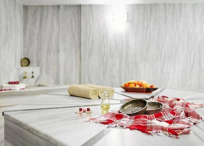 Royal And Casino 酒店 4*