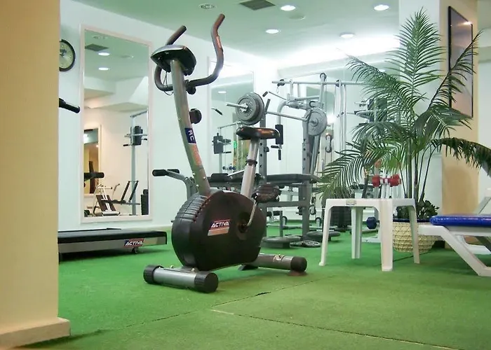 Royal And Casino Hotel