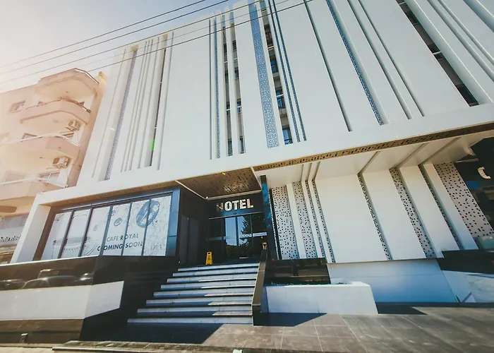 Royal And Casino Hotel 4*