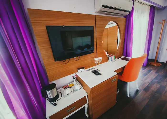 酒店 Royal And Casino 4*