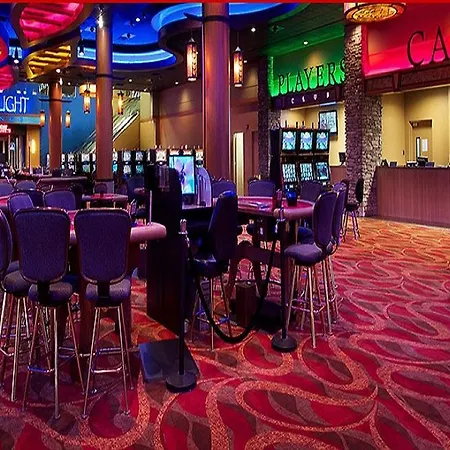 Royal And Casino Hotel