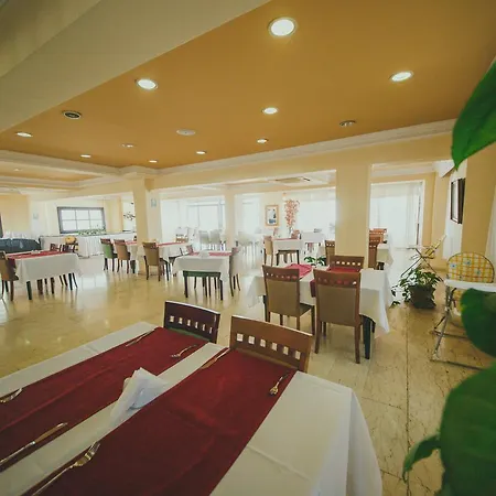 Royal And Casino 4*