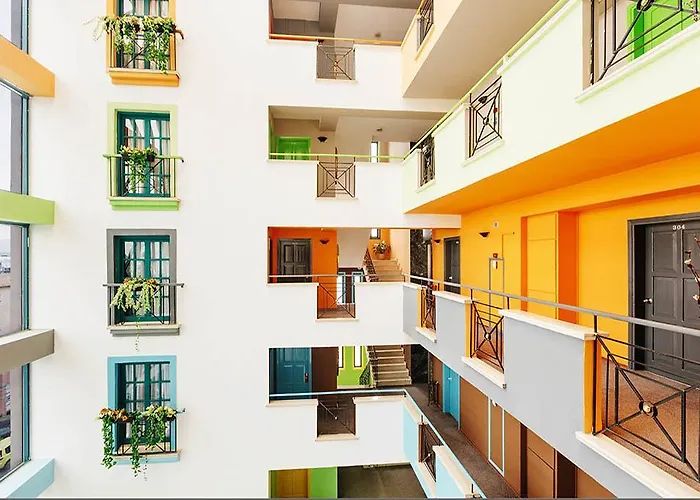 Royal And Casino فندق 4*