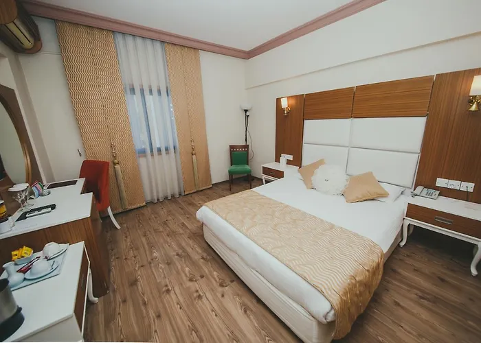 فندق Royal And Casino 4*