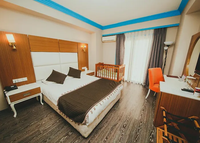 فندق Royal And Casino